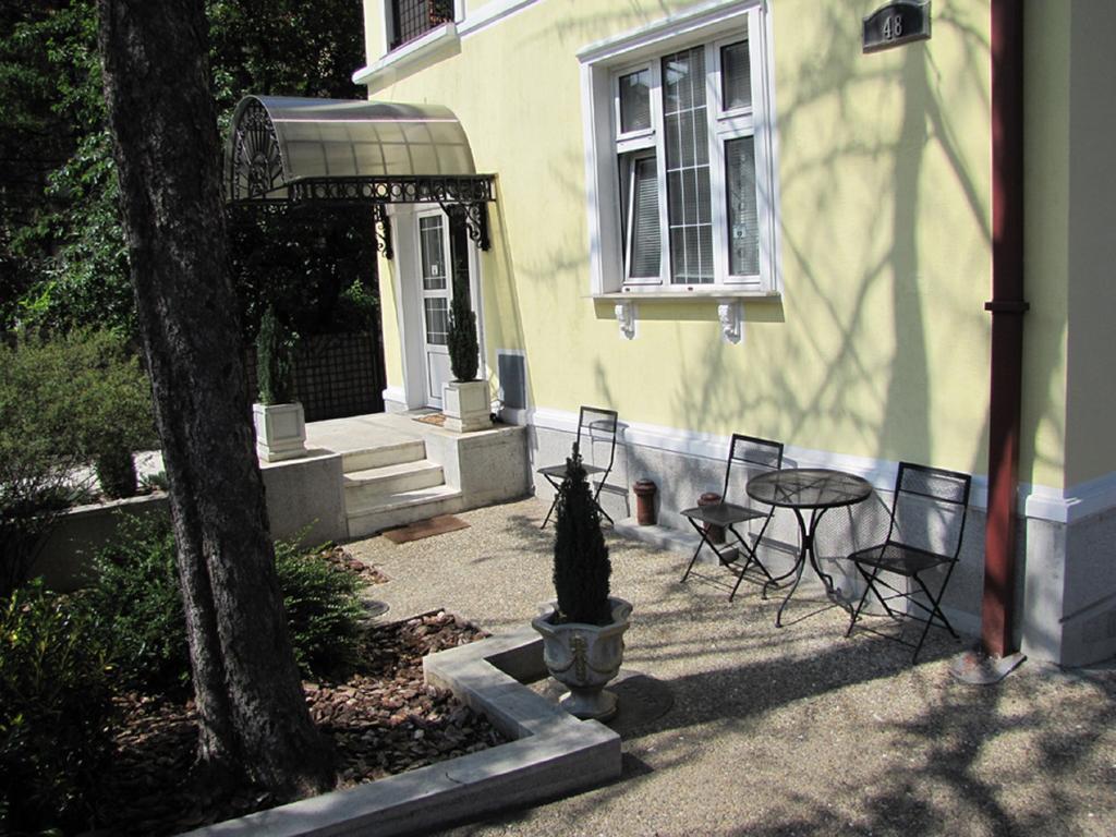 Vila Hedonija Belgrade Luaran gambar