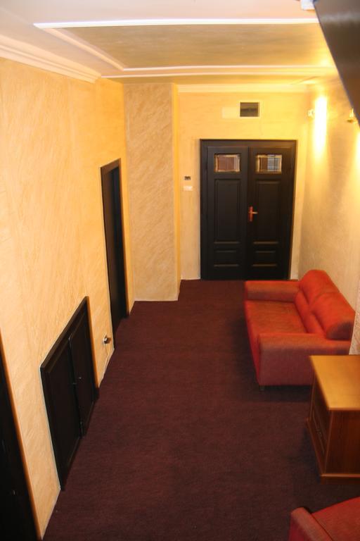 Vila Hedonija Belgrade Luaran gambar